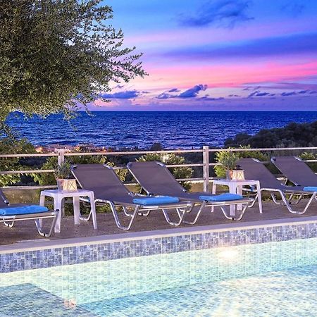Aqua Blue Villas With Heated Pool Mathés Exterior foto