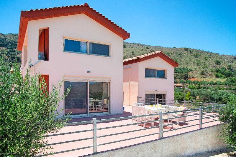 Aqua Blue Villas With Heated Pool Mathés Exterior foto